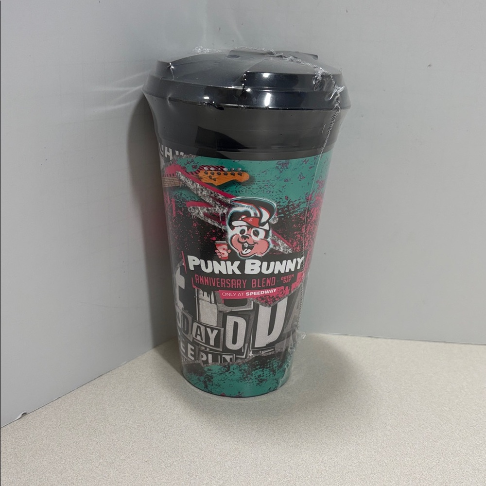 Punk Bunny‎ Green Day Speedway Tumbler 7/11 NEW